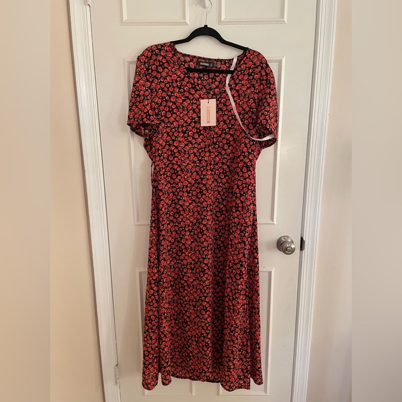 MissGuided Half Button Midi Tea Dress Short Sleeve Floral - Picture 6 of 9